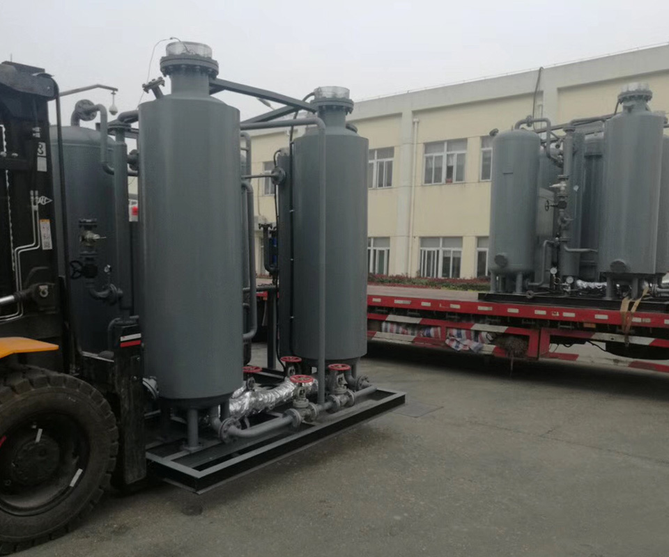 化工廠(chǎng)高純制氮現(xiàn)場(chǎng)